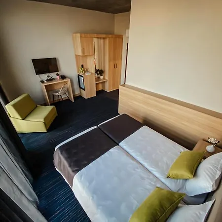 атрим арена Hotell *