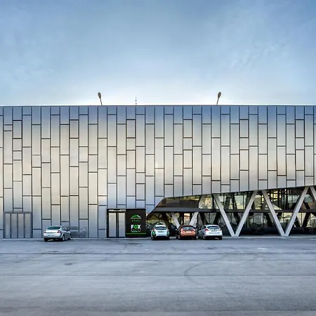 атрим арена Hotell *