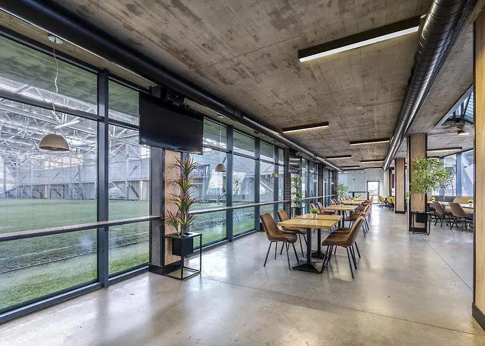 атрим арена 酒店 *